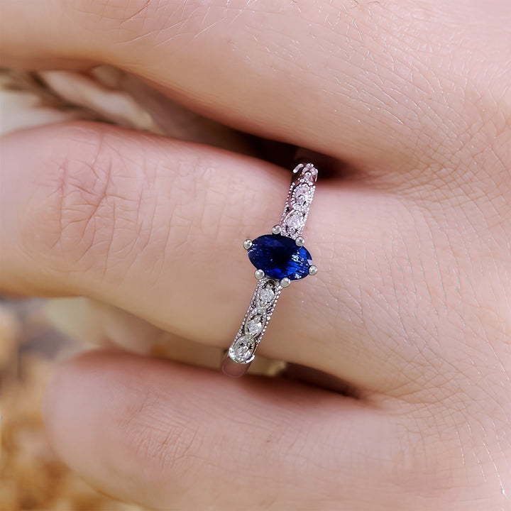 Anillo de zafiro de corte ovalado exquisito retro de Olivenorma