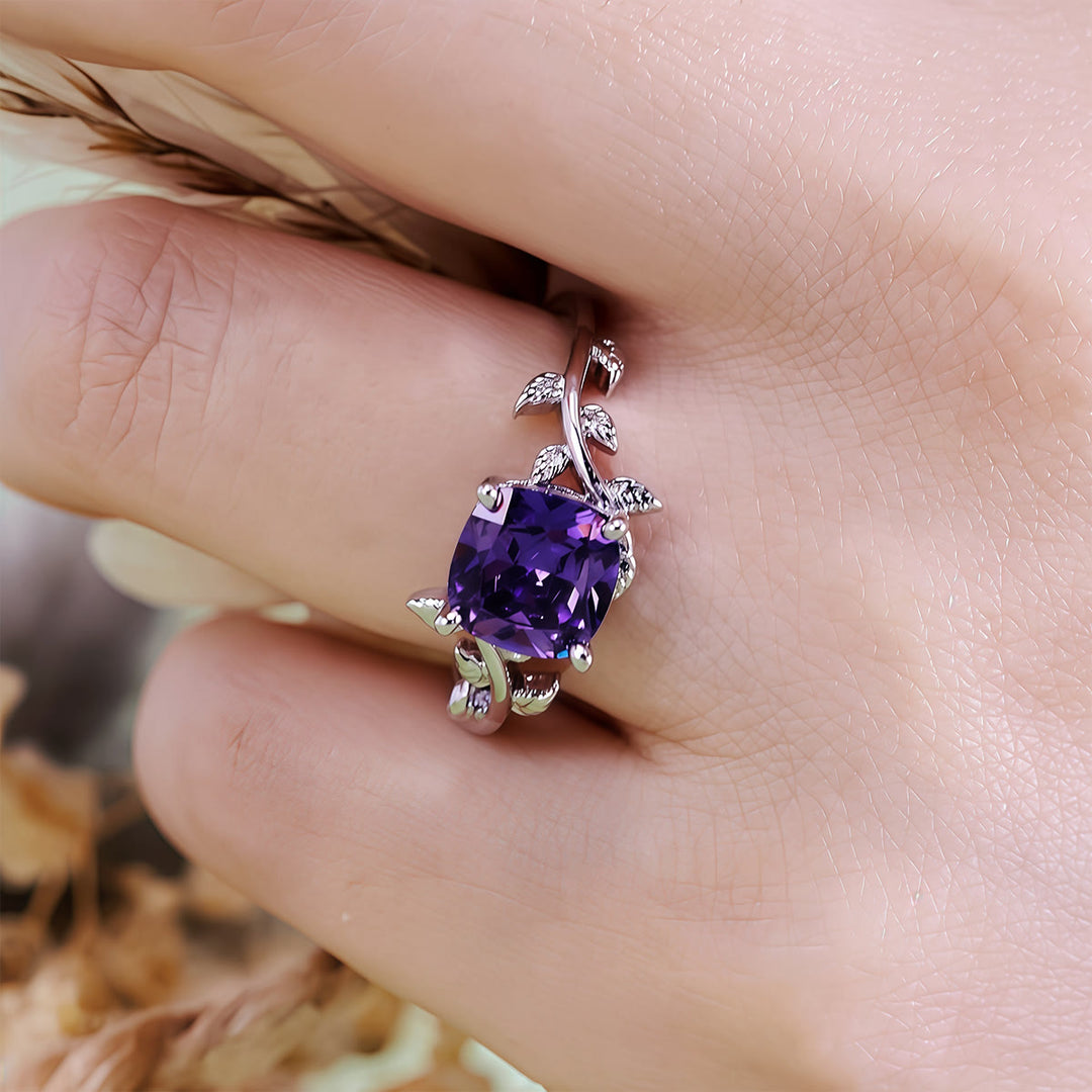 Anillo envolvente de hoja de amatista con corte cuadrado de Olivenorma