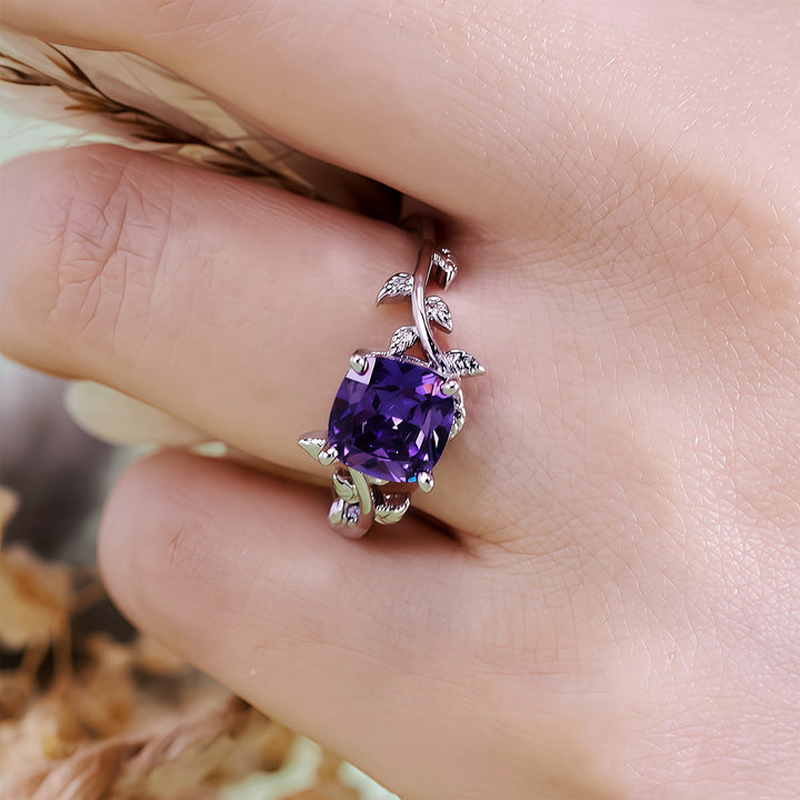 Anillo envolvente de hoja de amatista con corte cuadrado de Olivenorma