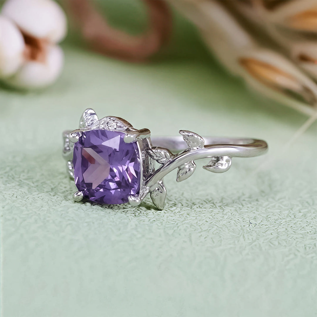 Anillo envolvente de hoja de amatista con corte cuadrado de Olivenorma