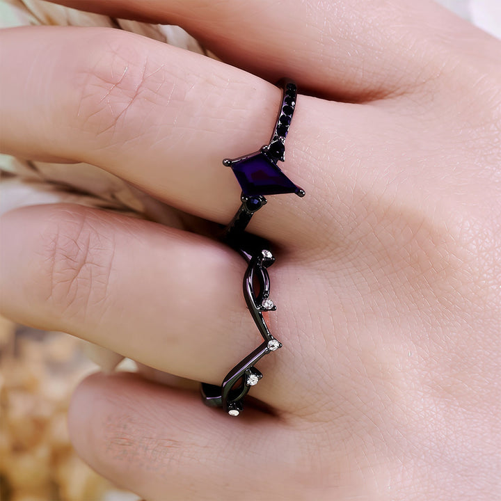 Conjunto de dos anillos negros de amatista medianoche de Olivenorma
