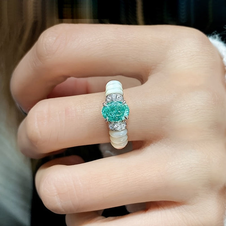 Anillo de aguamarina de talla ovalada Olivenorma