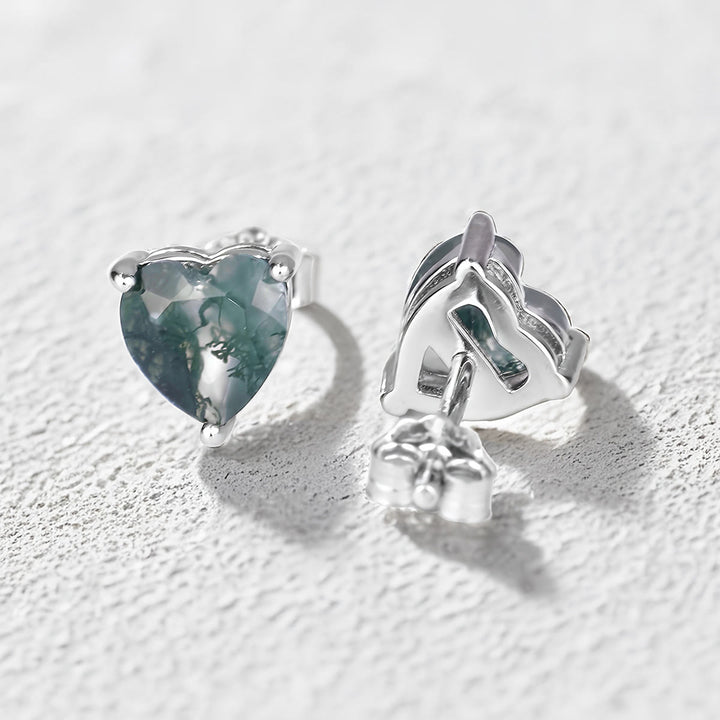 Pendientes, collar y anillo de ágata musgosa con corte de corazón de Olivenorma