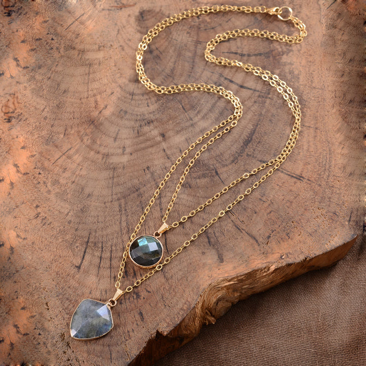 Collar con colgante de doble cadena de piedra natural Olivenorma