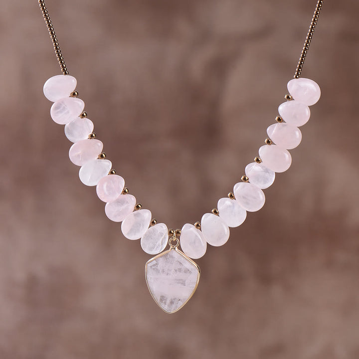 Collar con colgante de corazón de cuentas de amatista y cuarzo rosa de Olivenorma