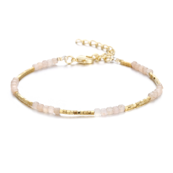 Pulsera con hebilla de metal tallada en cubo de piedra natural Olivenorma