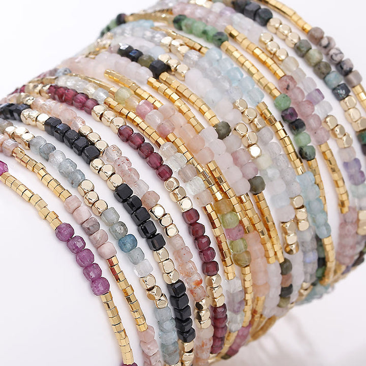 Pulsera con hebilla de metal tallada en cubo de piedra natural Olivenorma