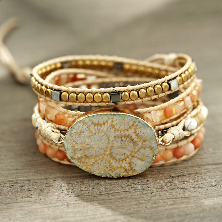 Pulsera trenzada de coral, jade y piedra solar de Olivenorma