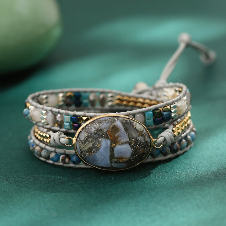 Pulsera trenzada multivuelta de calcedonia azul y jaspe oceánico de Olivenorma