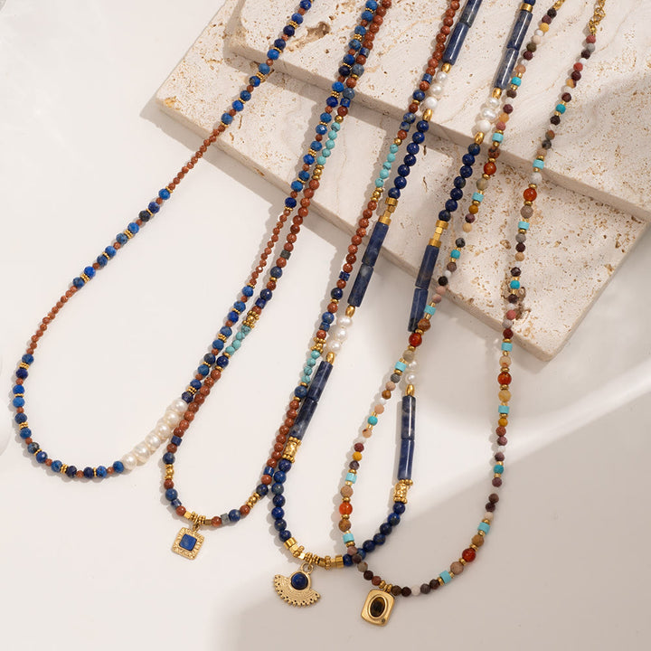 Collar con colgante de cuentas de piedra natural Olivenorma