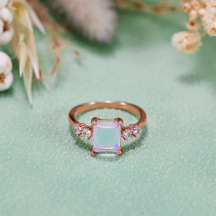 Anillo de piedra lunar sintética de corte cuadrado Olivenorma