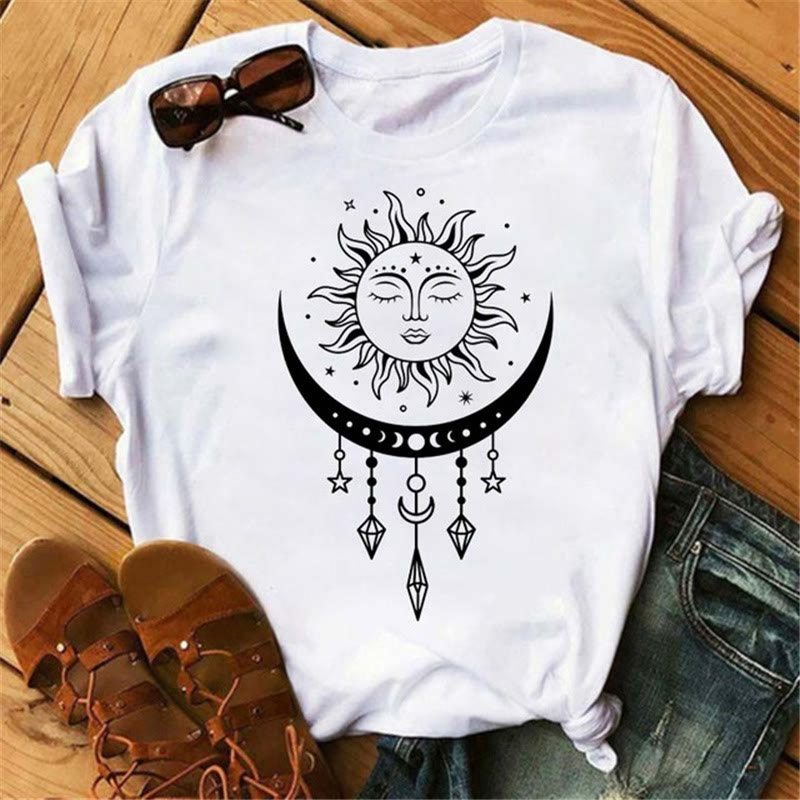 Camiseta Olivenorma de poliéster con estampado de mariposas y luna