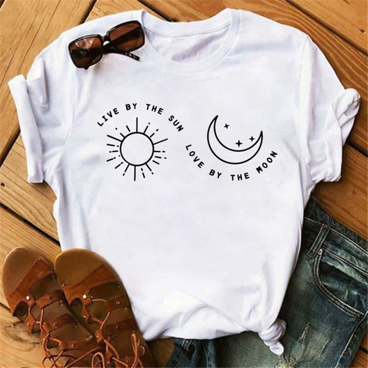 Camiseta Olivenorma de poliéster con estampado de mariposas y luna