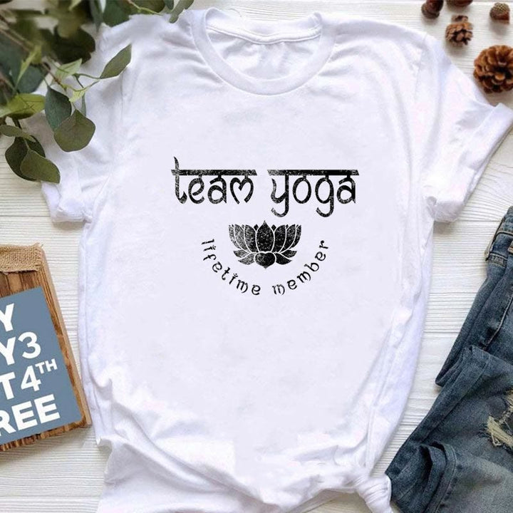 Camiseta con estampado de loto y Buda Hamsa de meditación de Olivenorma
