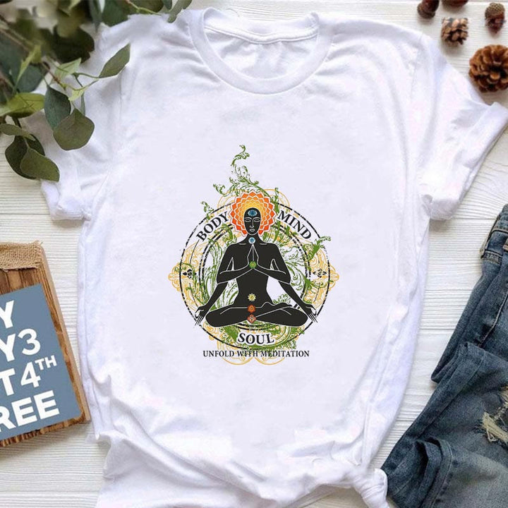 Camiseta con estampado OM de Buda y el mal de ojo de meditación de Olivenorma