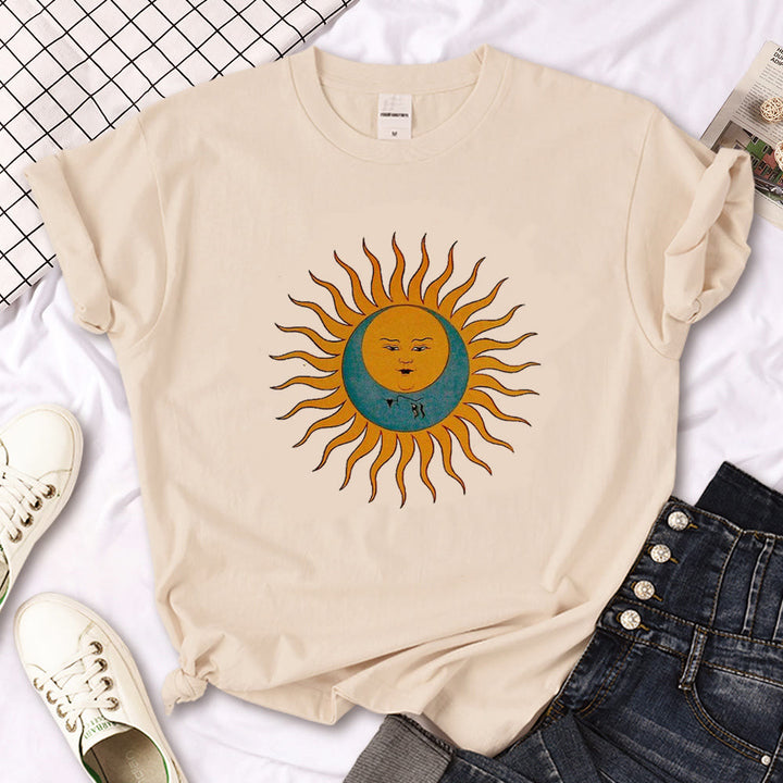Camiseta caqui con estampado gótico de triple luna de la bruja Olivenorma