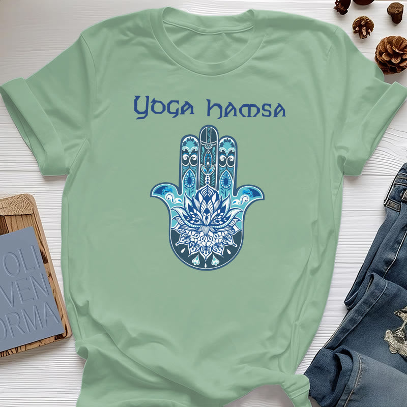Camiseta cómoda con estampado de hamsa de yoga azul Olivenorma
