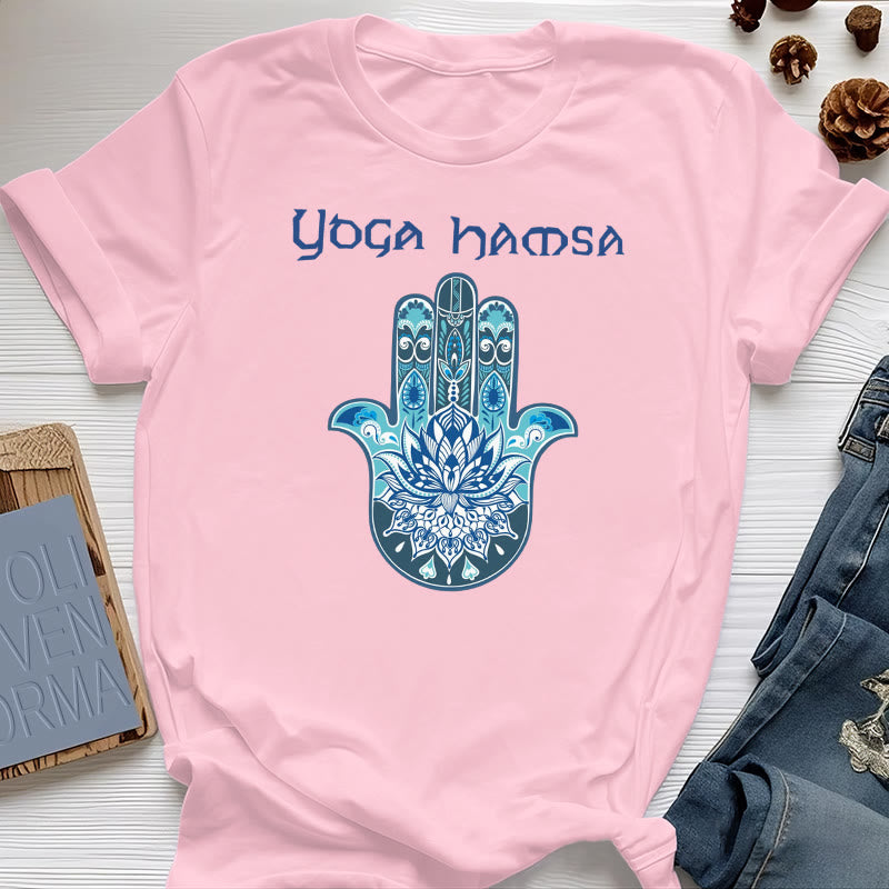Camiseta cómoda con estampado de hamsa de yoga azul Olivenorma