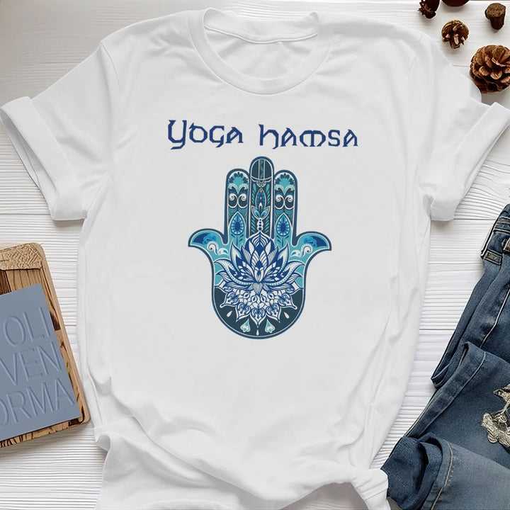 Camiseta cómoda con estampado de hamsa de yoga azul Olivenorma