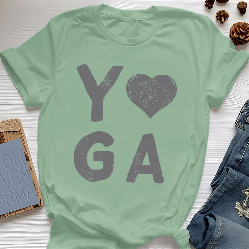 Camiseta con estampado de corazón de yoga de Olivenorma