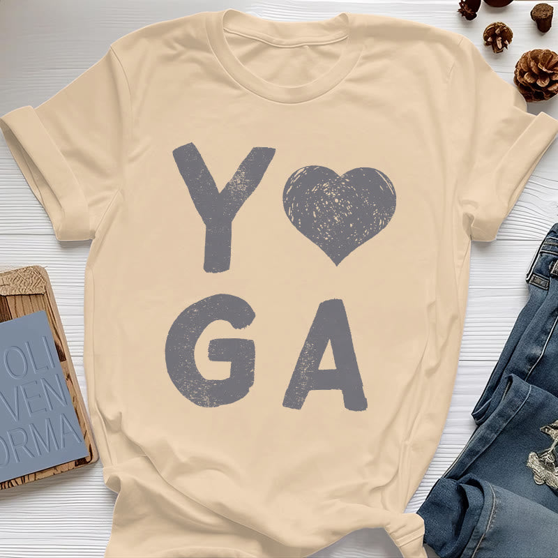 Camiseta con estampado de corazón de yoga de Olivenorma
