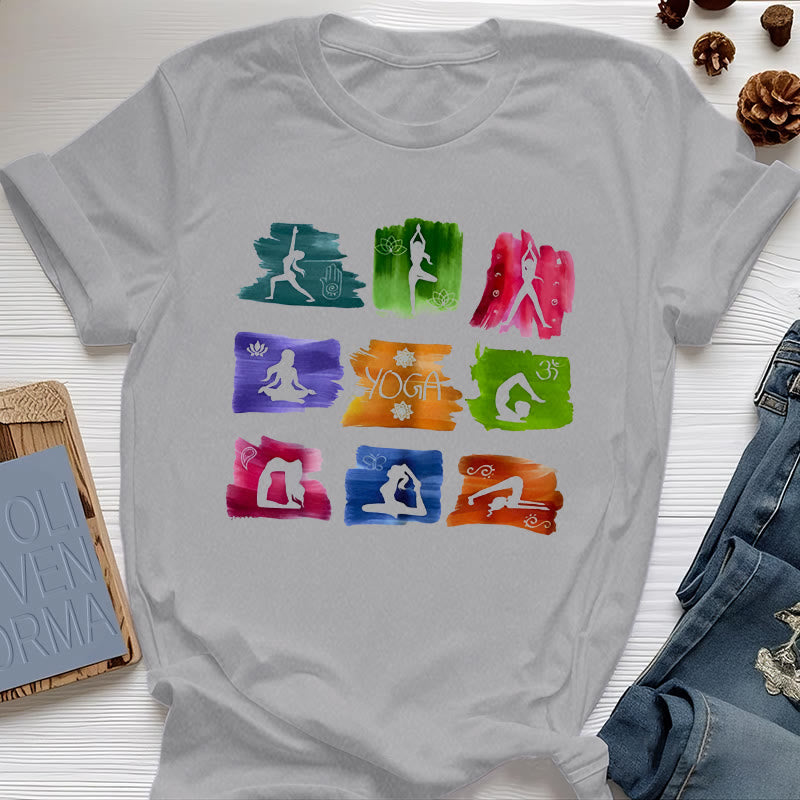 Camiseta con estampado colorido de poses de yoga de Olivenorma