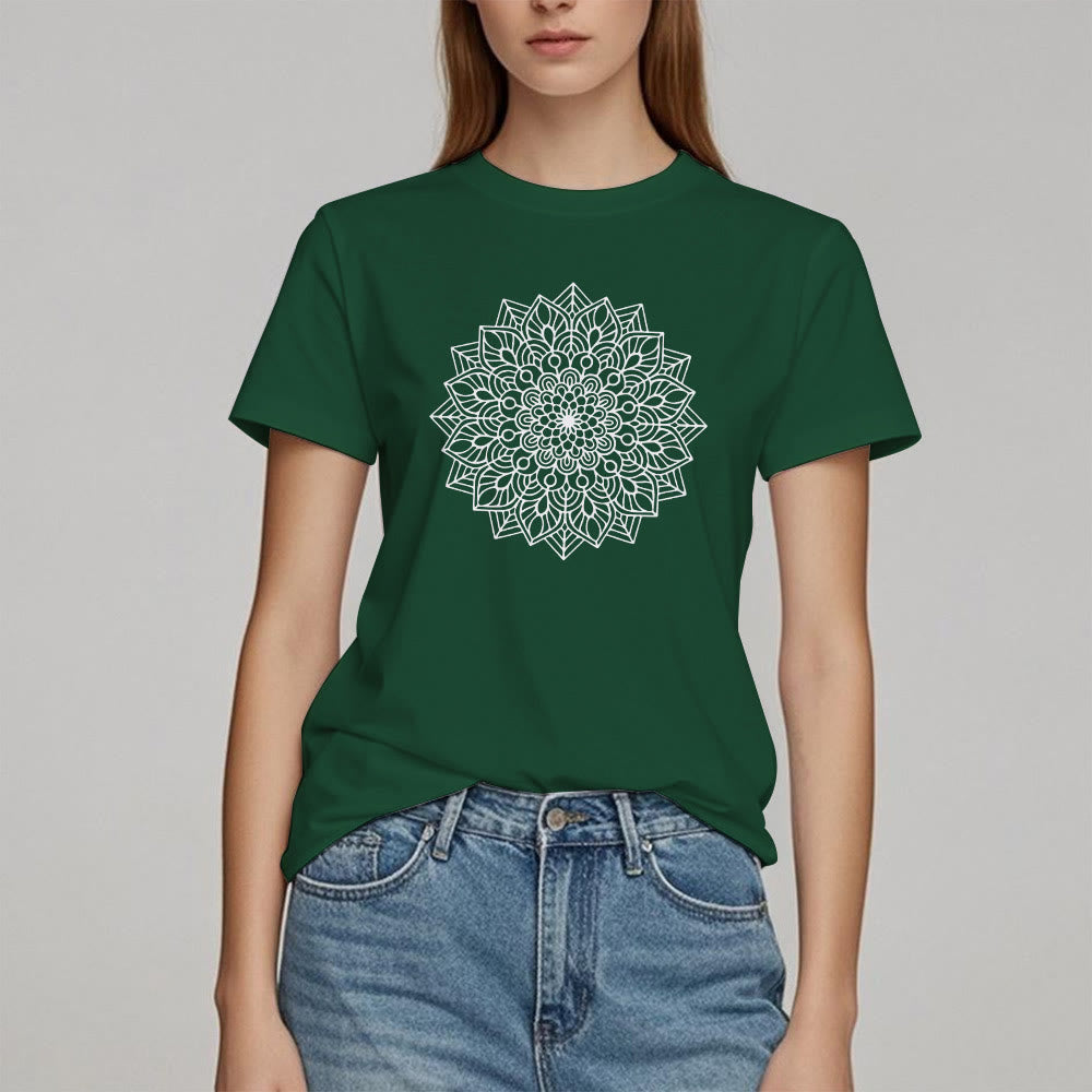 Camiseta con mandala de flor de loto de Olivenorma
