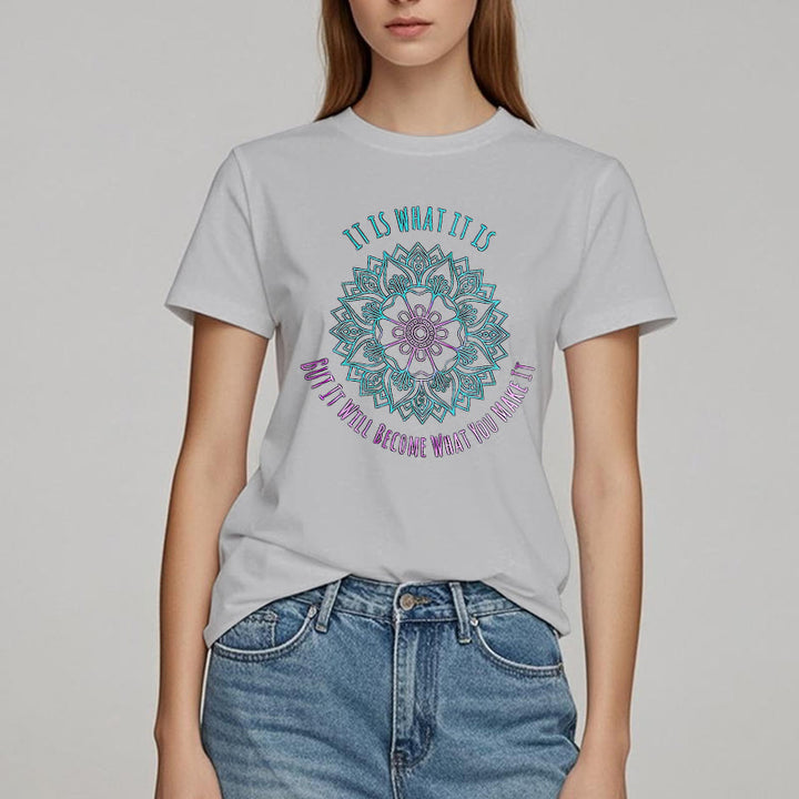 Camiseta Olivenorma "It Is What It Is" con frase de mandala