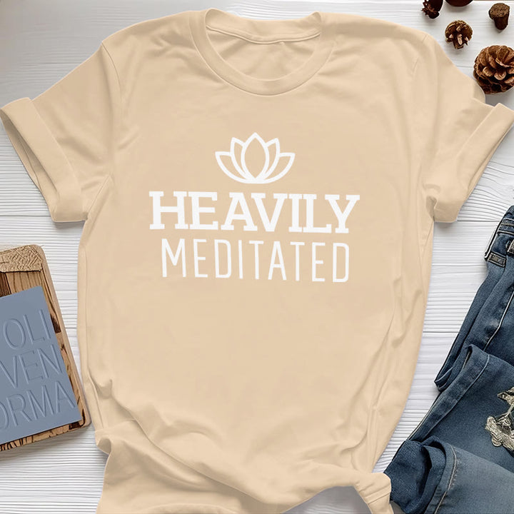 Camiseta Olivenorma con el loto profundamente meditado