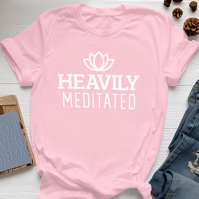 Camiseta Olivenorma con el loto profundamente meditado
