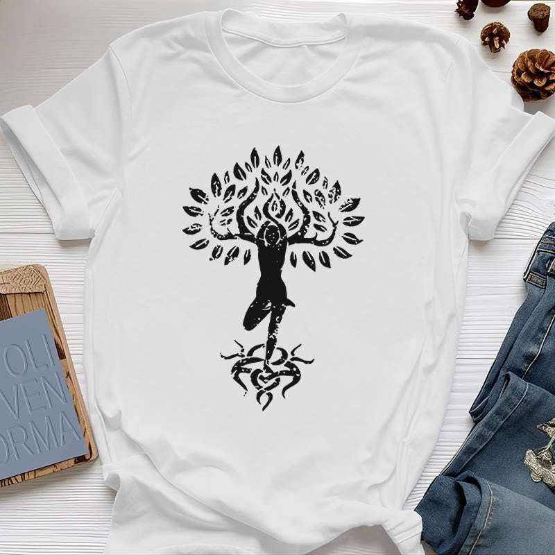 Camiseta con árbol zen y flores de Olivenorma