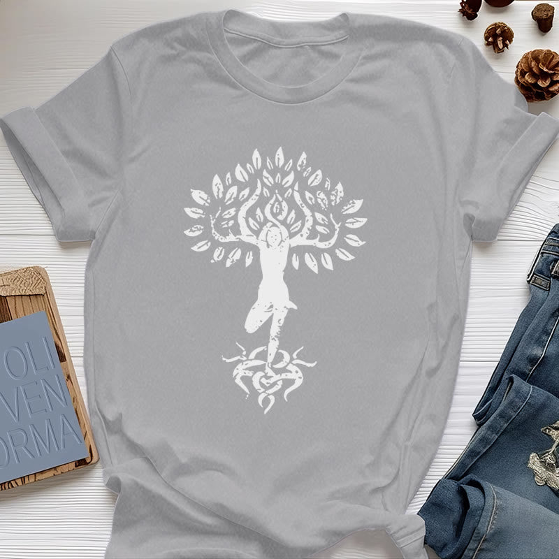 Camiseta con árbol zen y flores de Olivenorma