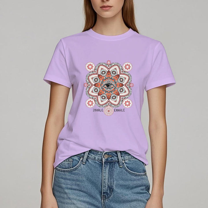 Camiseta Olivenorma con diseño de eslogan "Meditación del Mal de Ojo"