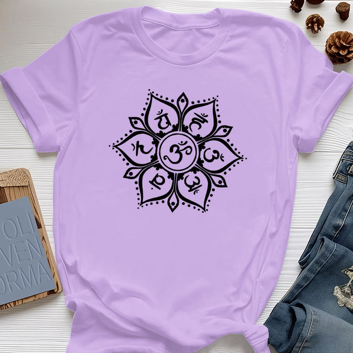 Camiseta Olivenorma con los siete símbolos de los chakras