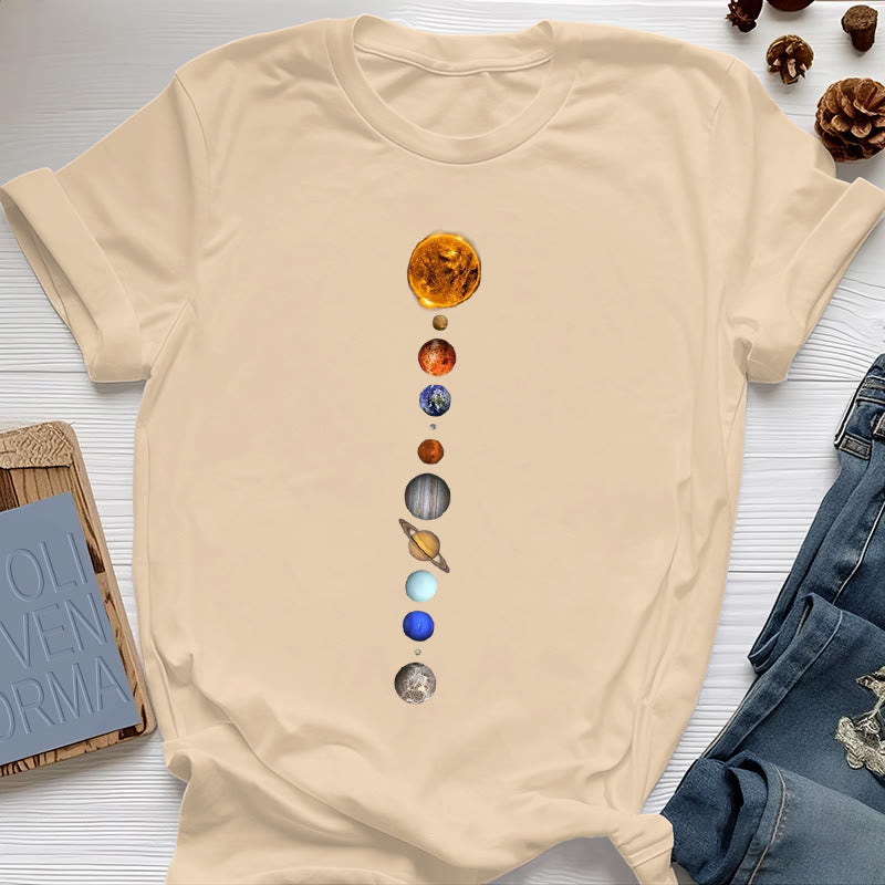 Camiseta con estampado de la galaxia del sistema solar de Olivenorma