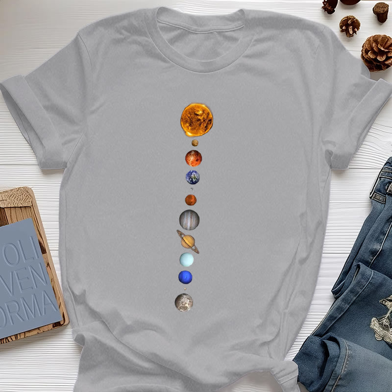 Camiseta con estampado de la galaxia del sistema solar de Olivenorma