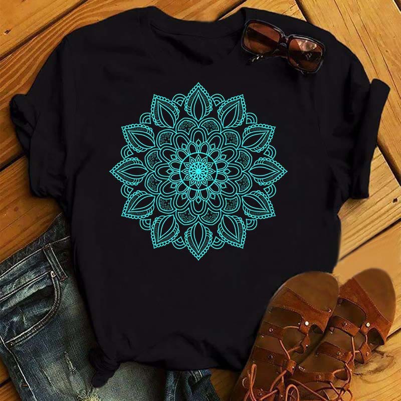 Camiseta negra con estampado geométrico colorido de loto de Olivenorma