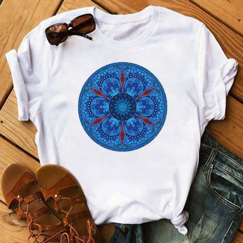 Camiseta blanca con estampado geométrico de loto de colores Olivenorma