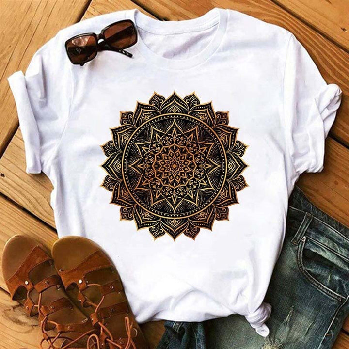 Camiseta blanca con estampado geométrico de loto de colores Olivenorma