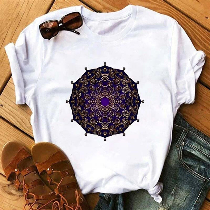 Camiseta blanca con estampado geométrico colorido de algodón Olivenorma