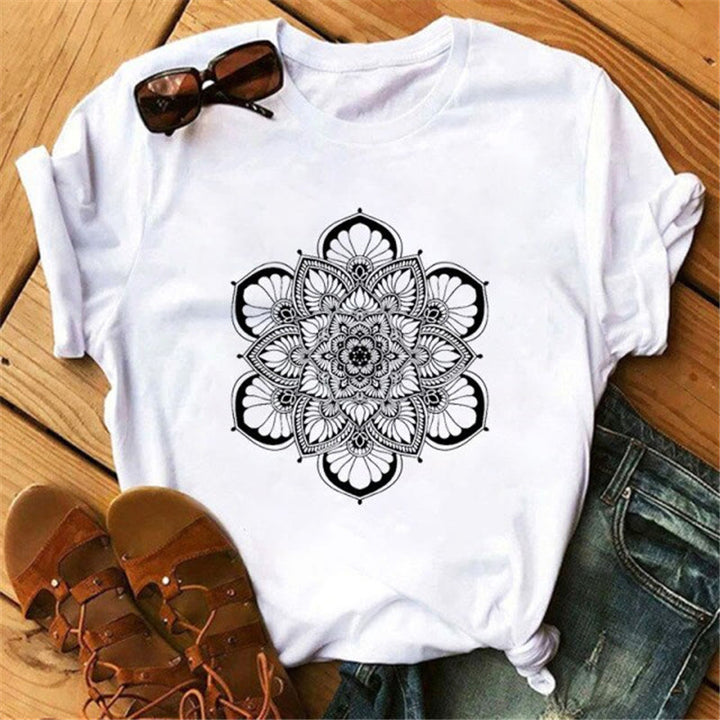Camiseta blanca con estampado geométrico colorido de algodón Olivenorma