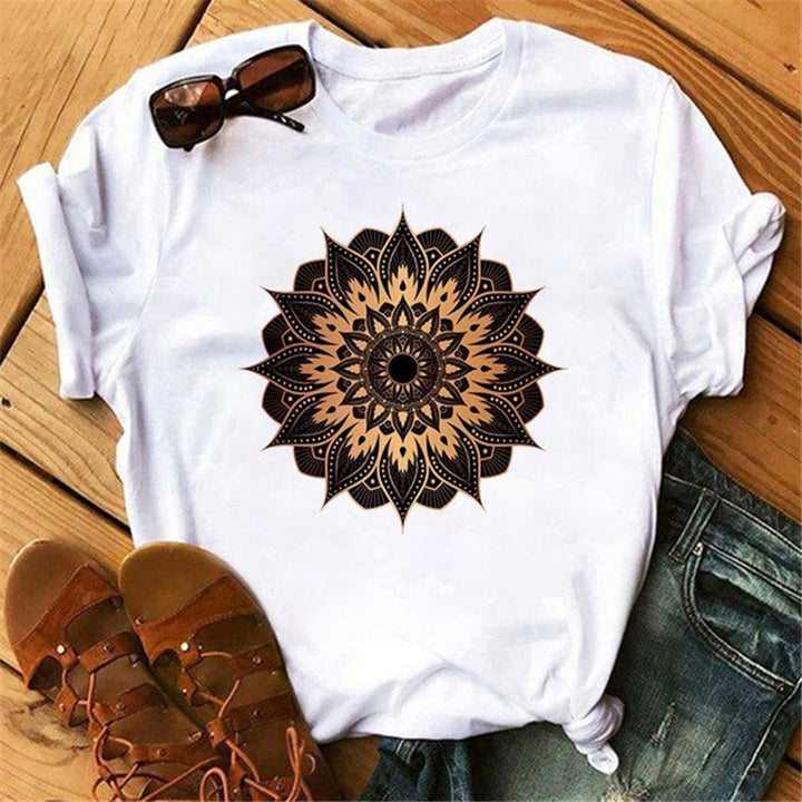Camiseta blanca con estampado geométrico colorido de algodón Olivenorma