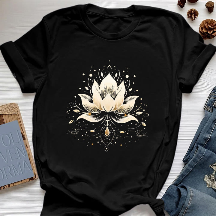 Camiseta de algodón puro con loto floreciente de Olivenorma - Negro - 2XL - image 1