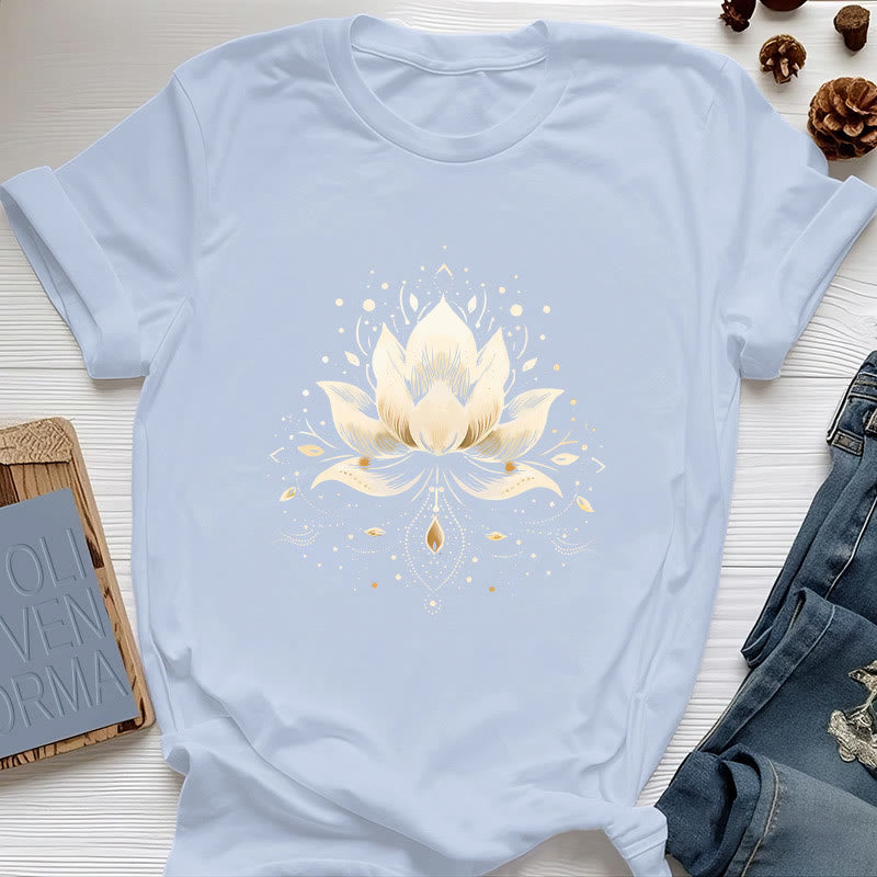 Camiseta de algodón puro con loto floreciente de Olivenorma - Azul - 2XL - image 12