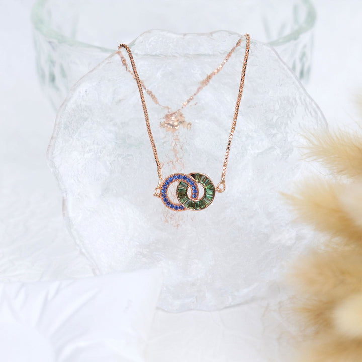 Pulsera de círculos entrelazados para madre e hija de Olivenorma