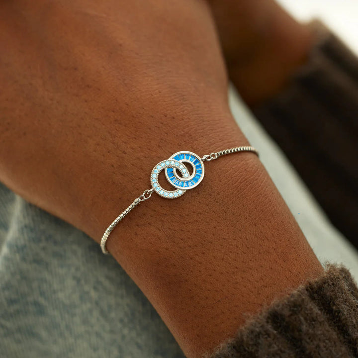 Pulsera de círculos entrelazados para madre e hija de Olivenorma