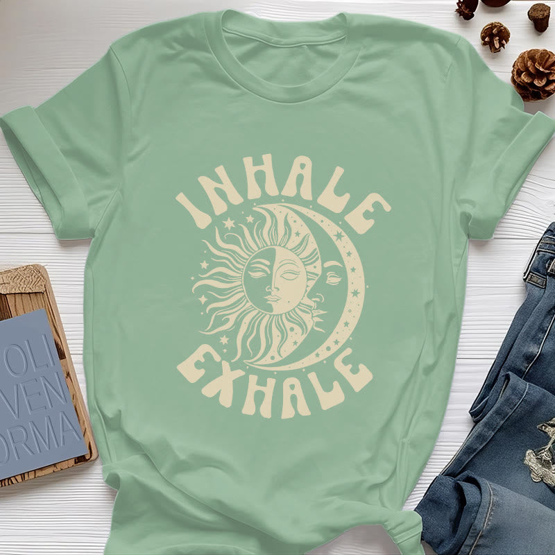 Camiseta espiritual "Inhala, exhala" de Olivenorma , Sol y Luna - Verde claro - 2XL - image 18