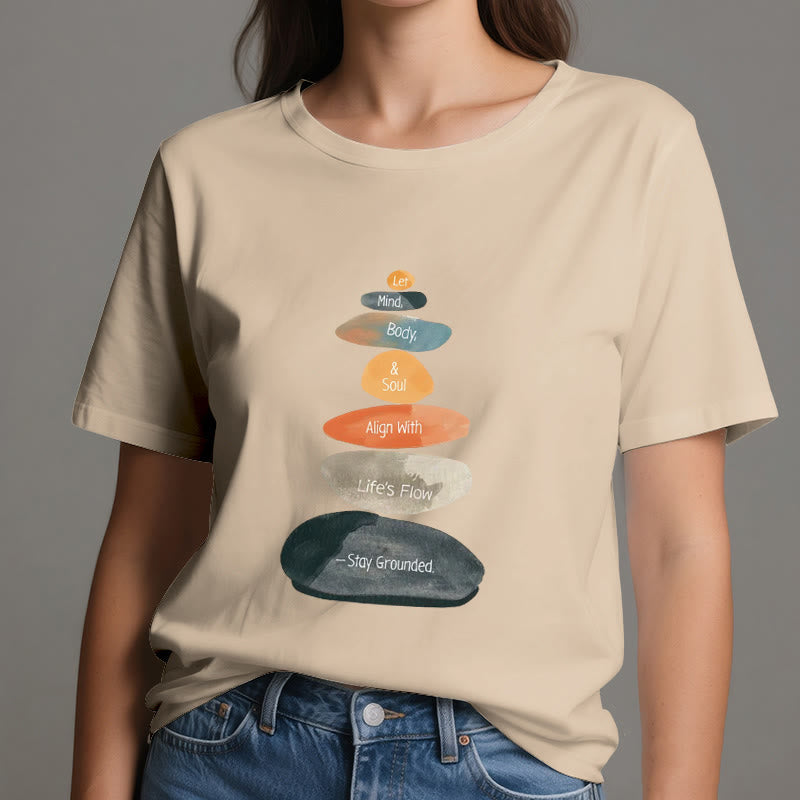 Camiseta espiritual ligera de algodón "Mantente en la Tierra" de Olivenorma - image 11