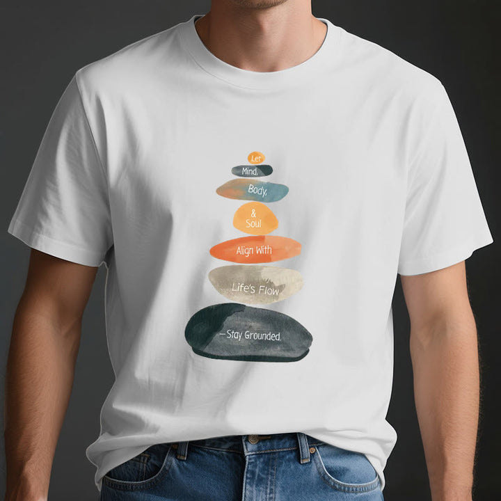 Camiseta espiritual ligera de algodón "Mantente en la Tierra" de Olivenorma - image 4