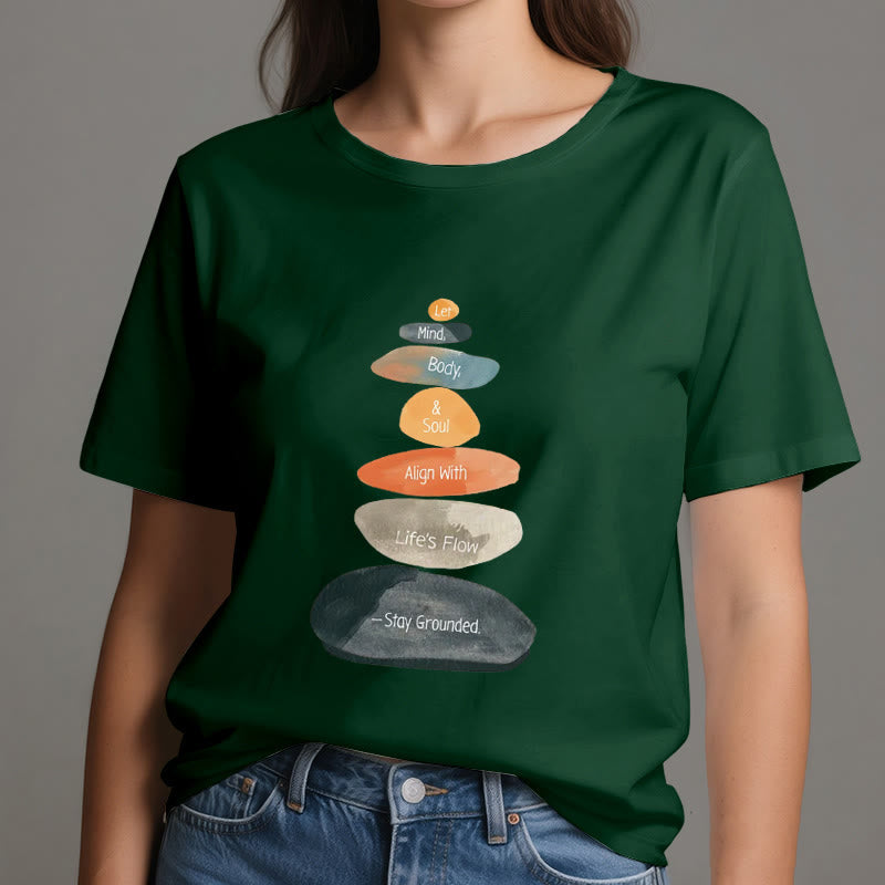 Camiseta espiritual ligera de algodón "Mantente en la Tierra" de Olivenorma - image 21